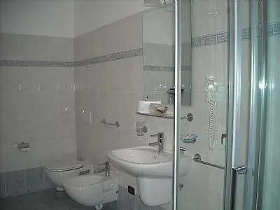 빌라 Sleeps 8 Pool Wifi